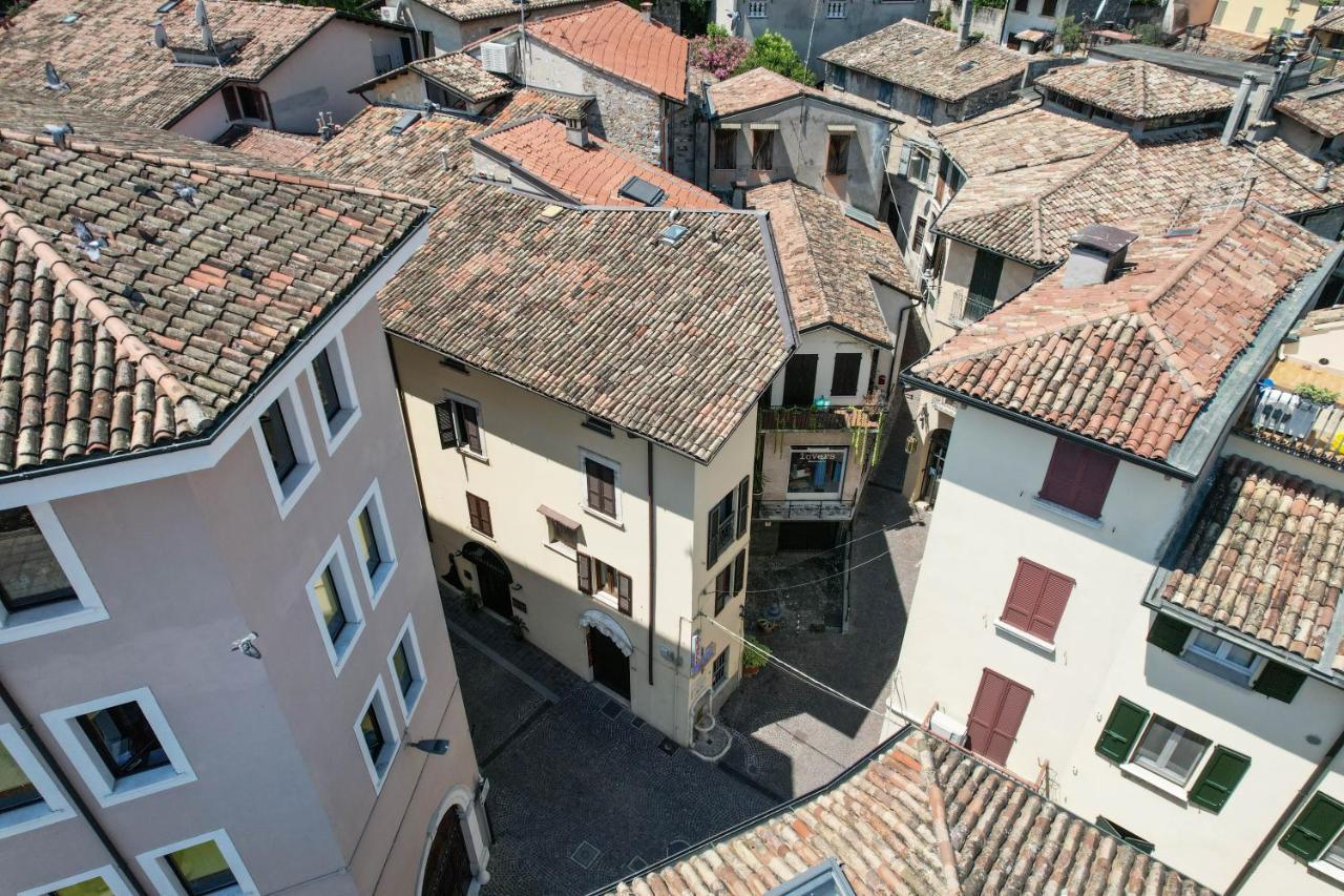 Steps From The Lake - Charme In The Inner City Desenzano del Garda Zewnętrze zdjęcie