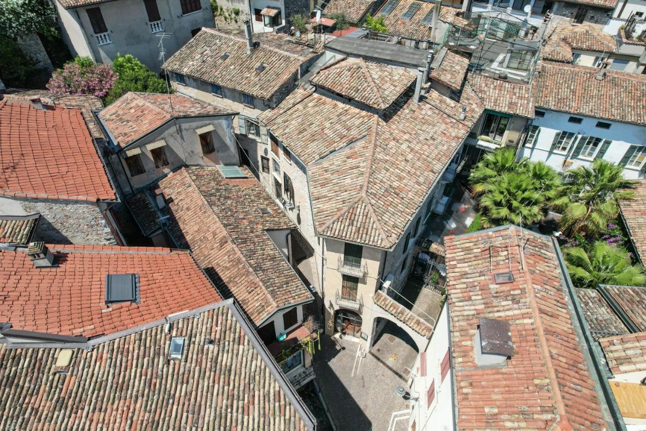 Steps From The Lake - Charme In The Inner City Desenzano del Garda Zewnętrze zdjęcie